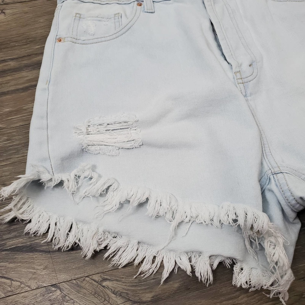 Wild Fable Women Denim Raw Hem Highest Rise Jean Shorts Size 12 - Picture 6 of 9